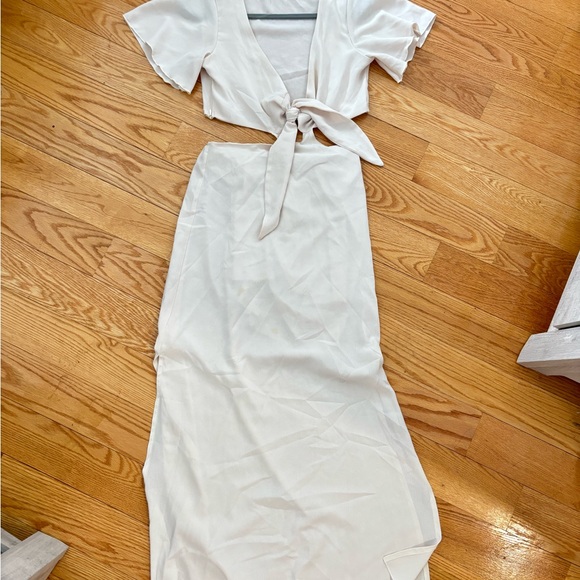 Ivory Tie-Front Maxi Dress - Picture 2 of 8